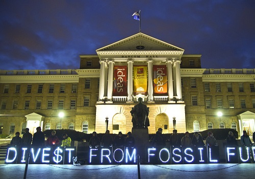 Divestment from Fossil Fuels: Wave of the Future? One expert weighs in